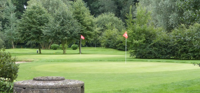 shortgolfbaan-hole-1-en-13